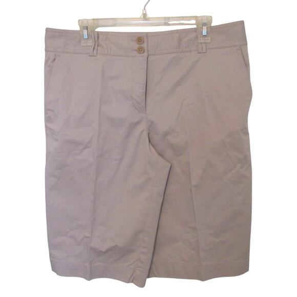 TALBOTS Womens Size 12 Khaki Beige Cotton Blend Flat Front Bermuda Shorts NWT - Picture 1 of 10